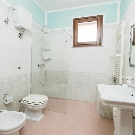 Nicole Vista Mare Andrano