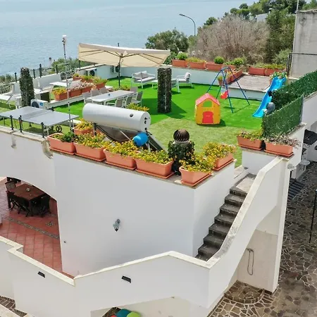 Nicole Vista Mare Andrano