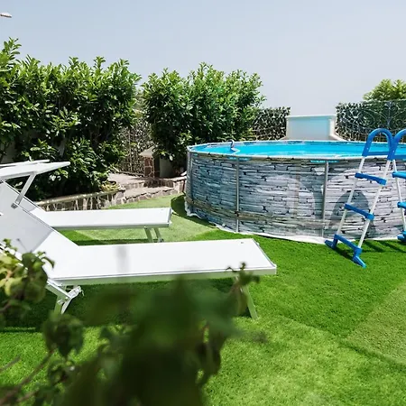 Nicole Vista Mare Andrano