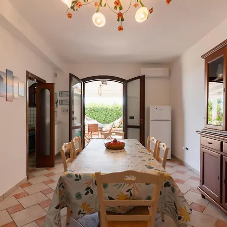 Nicole Vista Mare Apartamento *
