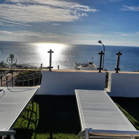 Nicole Vista Mare Αντράνο
