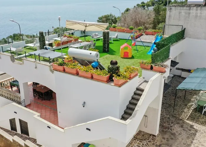 Nicole Vista Mare Andrano